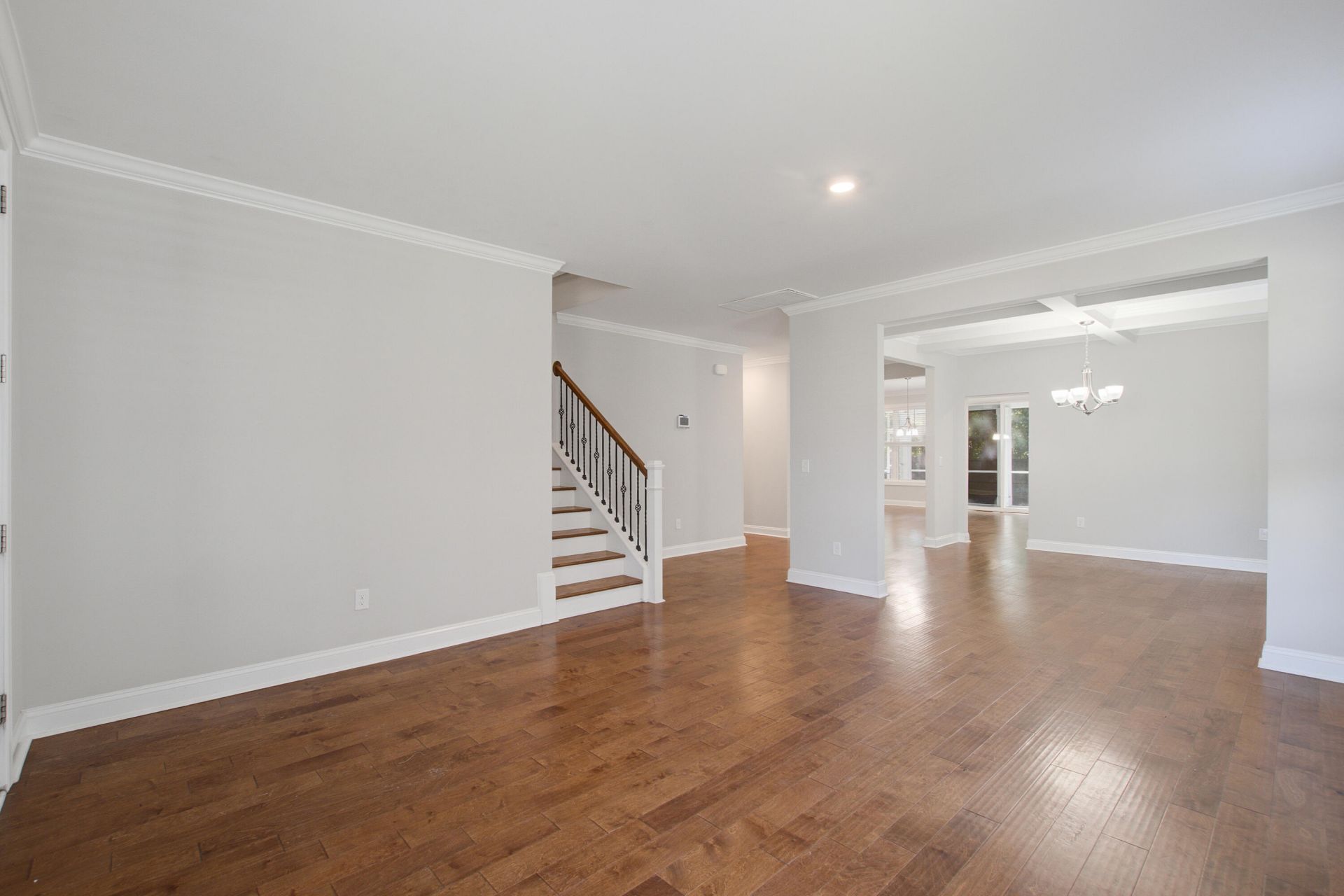320 Long Pier Street Photo 5