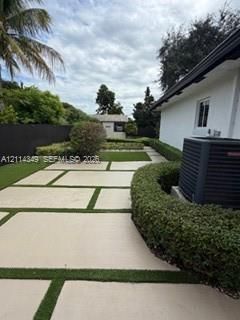 1721 NW 11th Ave , Homestead, FL 33030 Photo