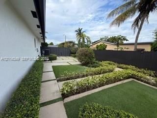1721 NW 11th Ave , Homestead, FL 33030 Photo
