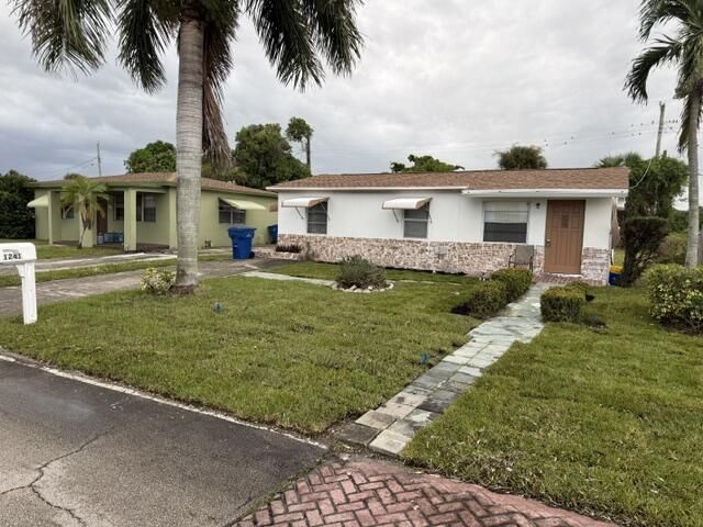 1241 W 6th Street, West Palm Beach, FL 33404 Photo