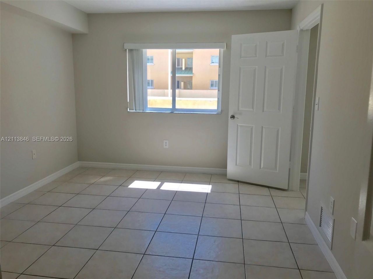 2475 NW 16th St Rd , Unit 204, Miami, FL 33125 Photo