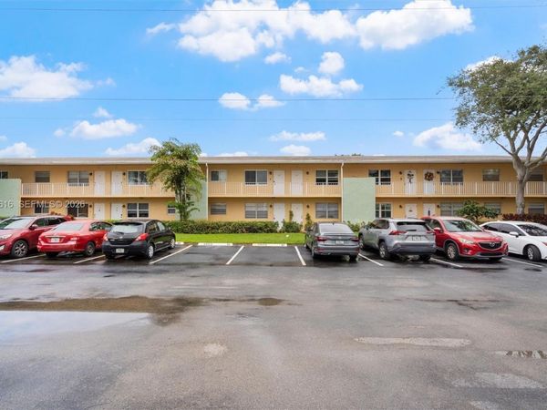2607 NE 8th Ave , Unit 35, Wilton Manors, FL 33334
