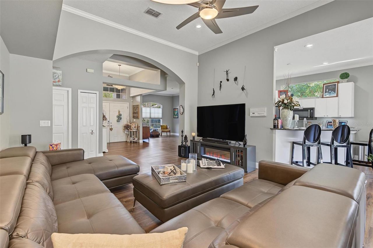 5124 Pinnacle Drive , Oldsmar, FL 34677 Photo