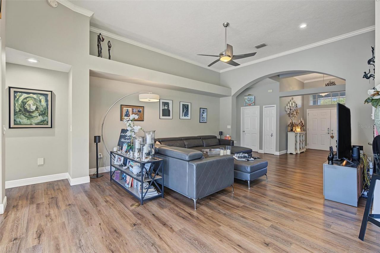 5124 Pinnacle Drive , Oldsmar, FL 34677 Photo