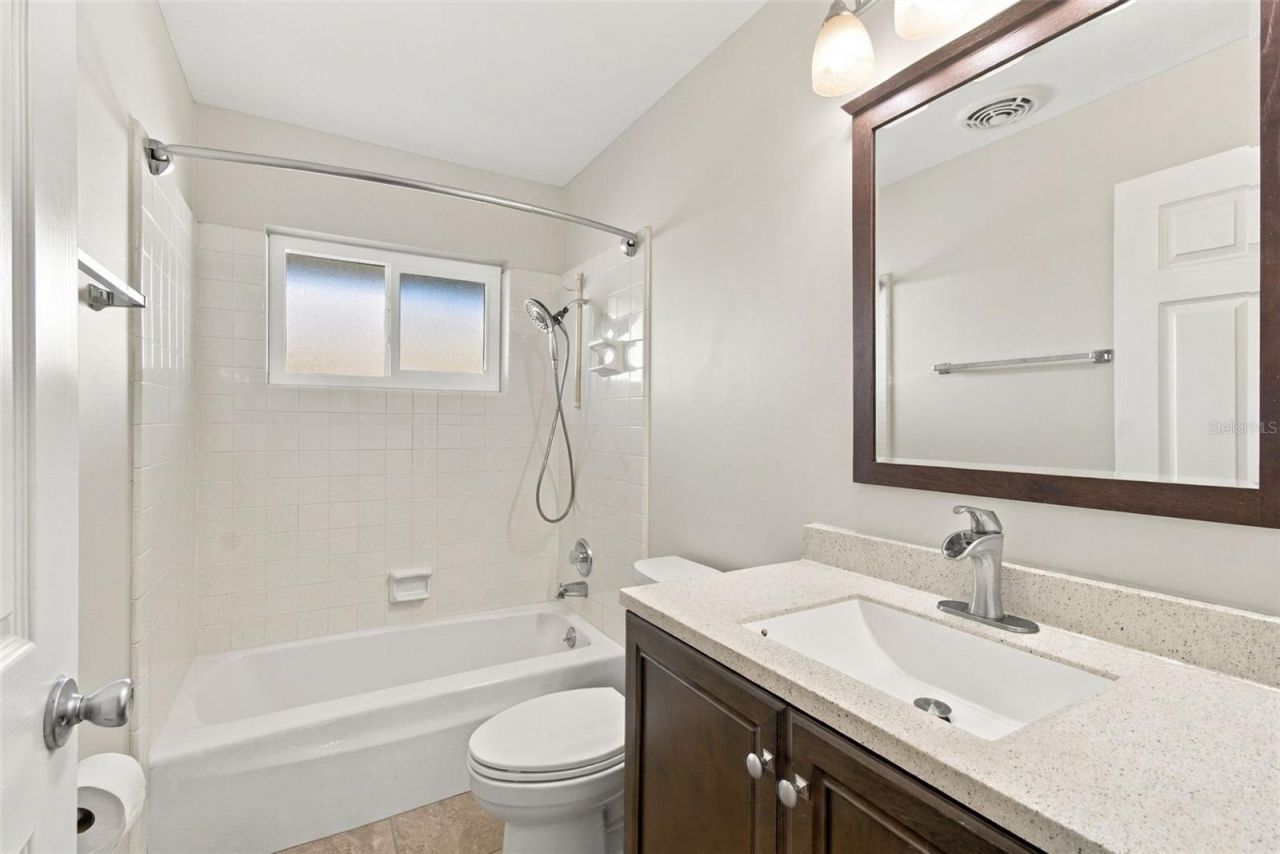1615 Bunker Hill Drive, Sun City Center, FL 33573 Photo