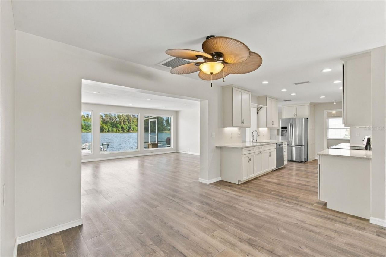 1615 Bunker Hill Drive, Sun City Center, FL 33573 Photo