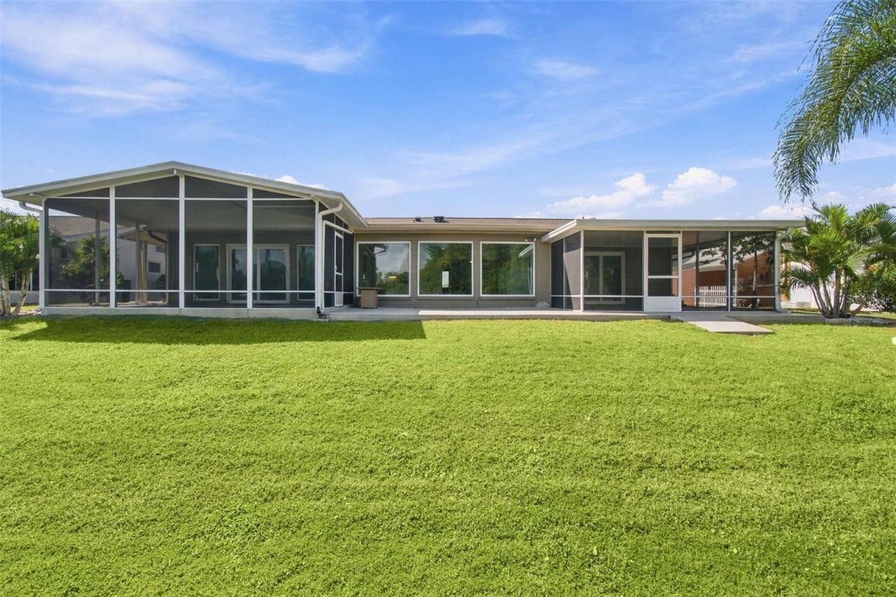 1615 Bunker Hill Drive, Sun City Center, FL 33573 Photo