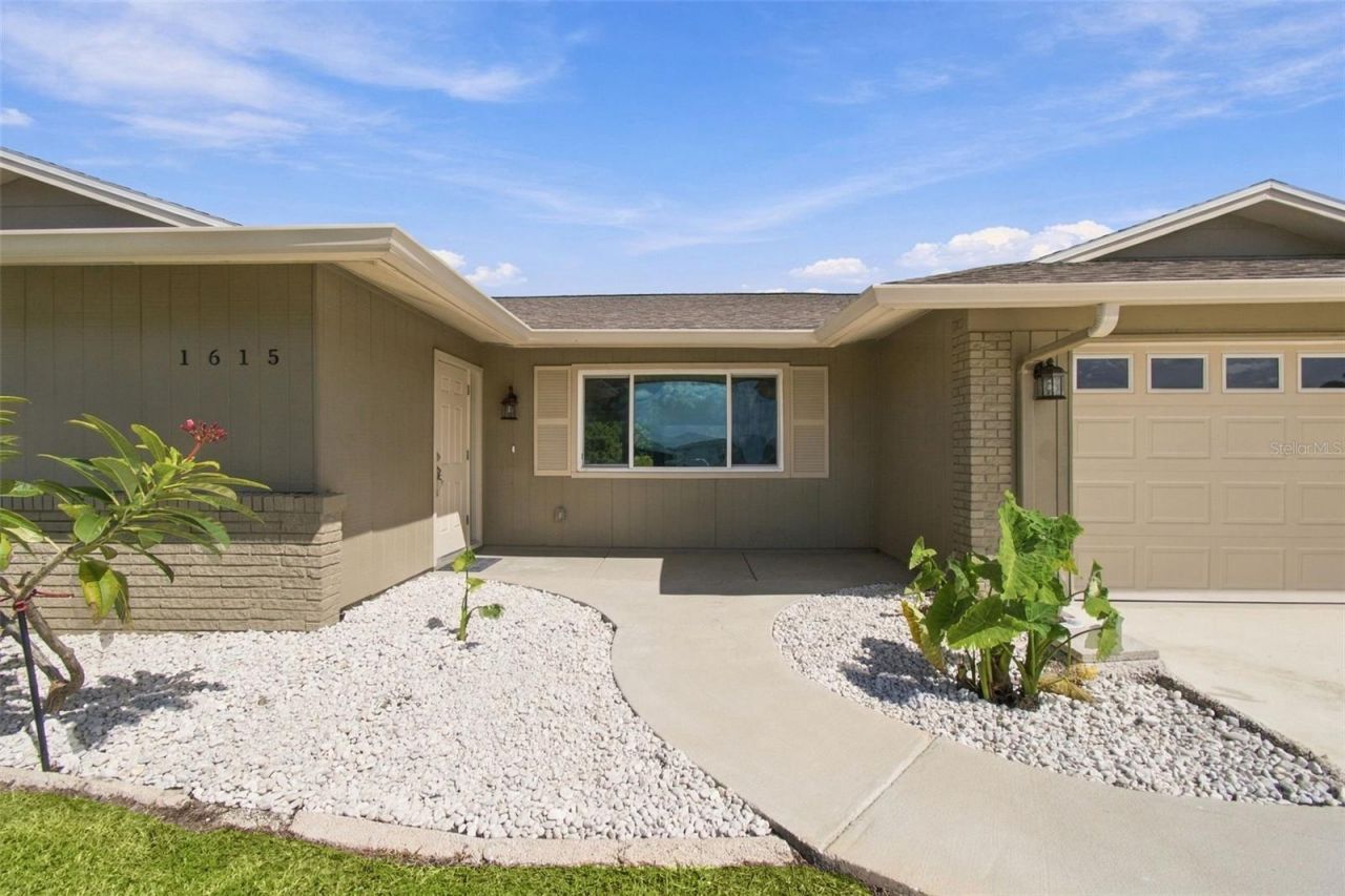 1615 Bunker Hill Drive, Sun City Center, FL 33573 Photo
