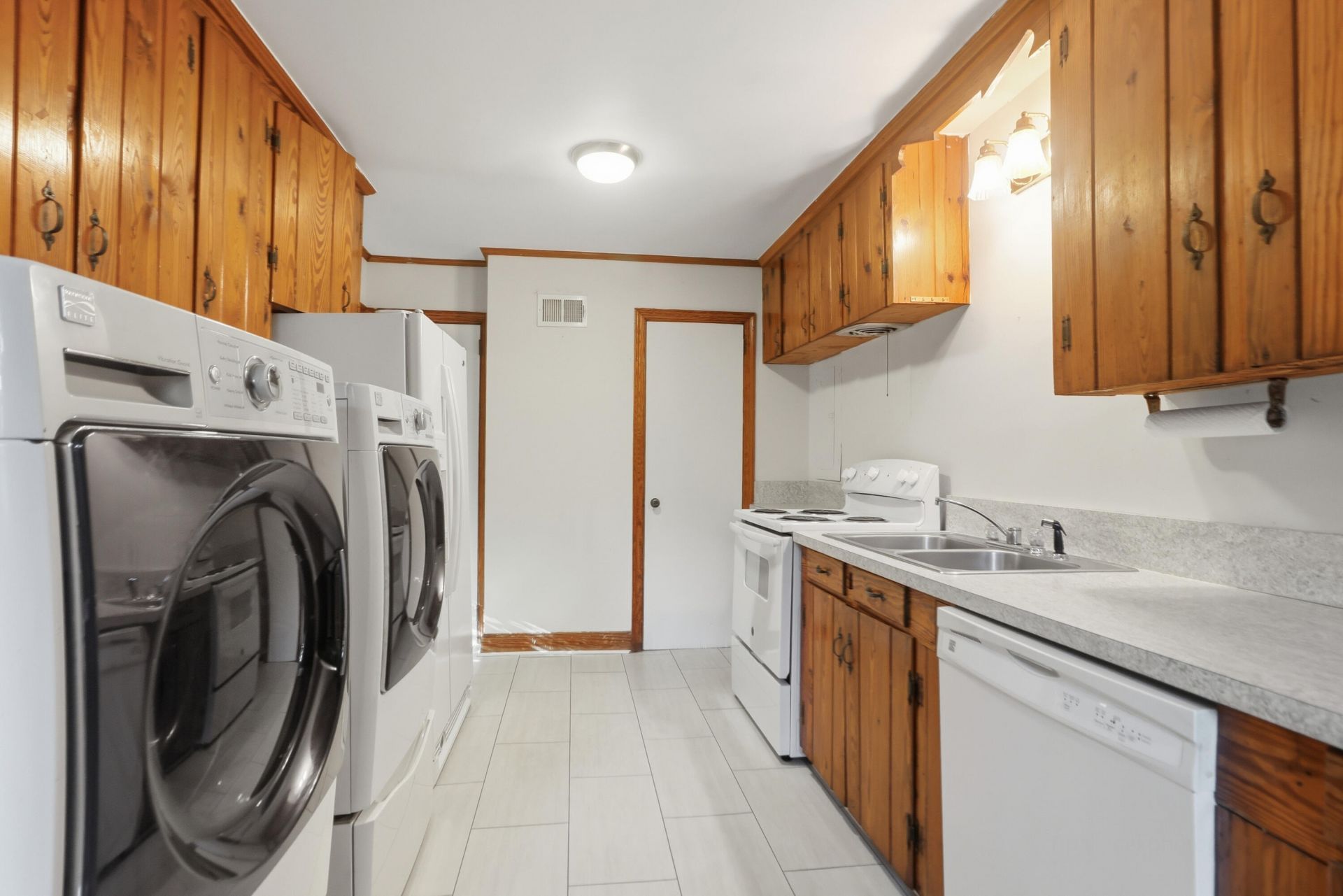 3 Fenwick Drive Photo 24