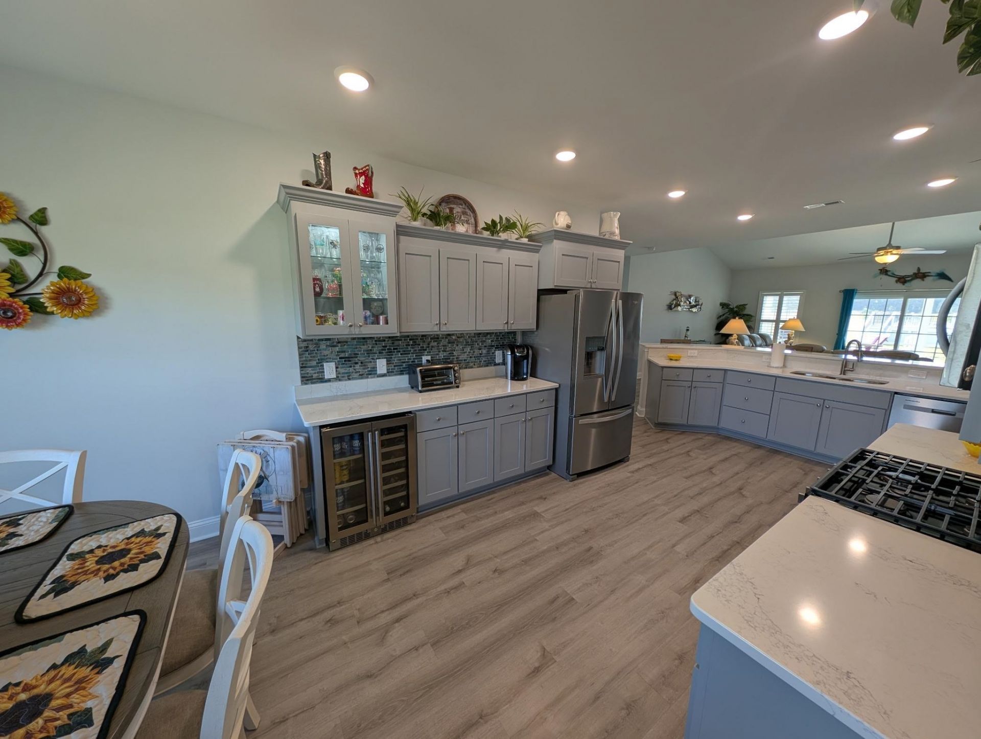 1220 Justice Loop Photo 7
