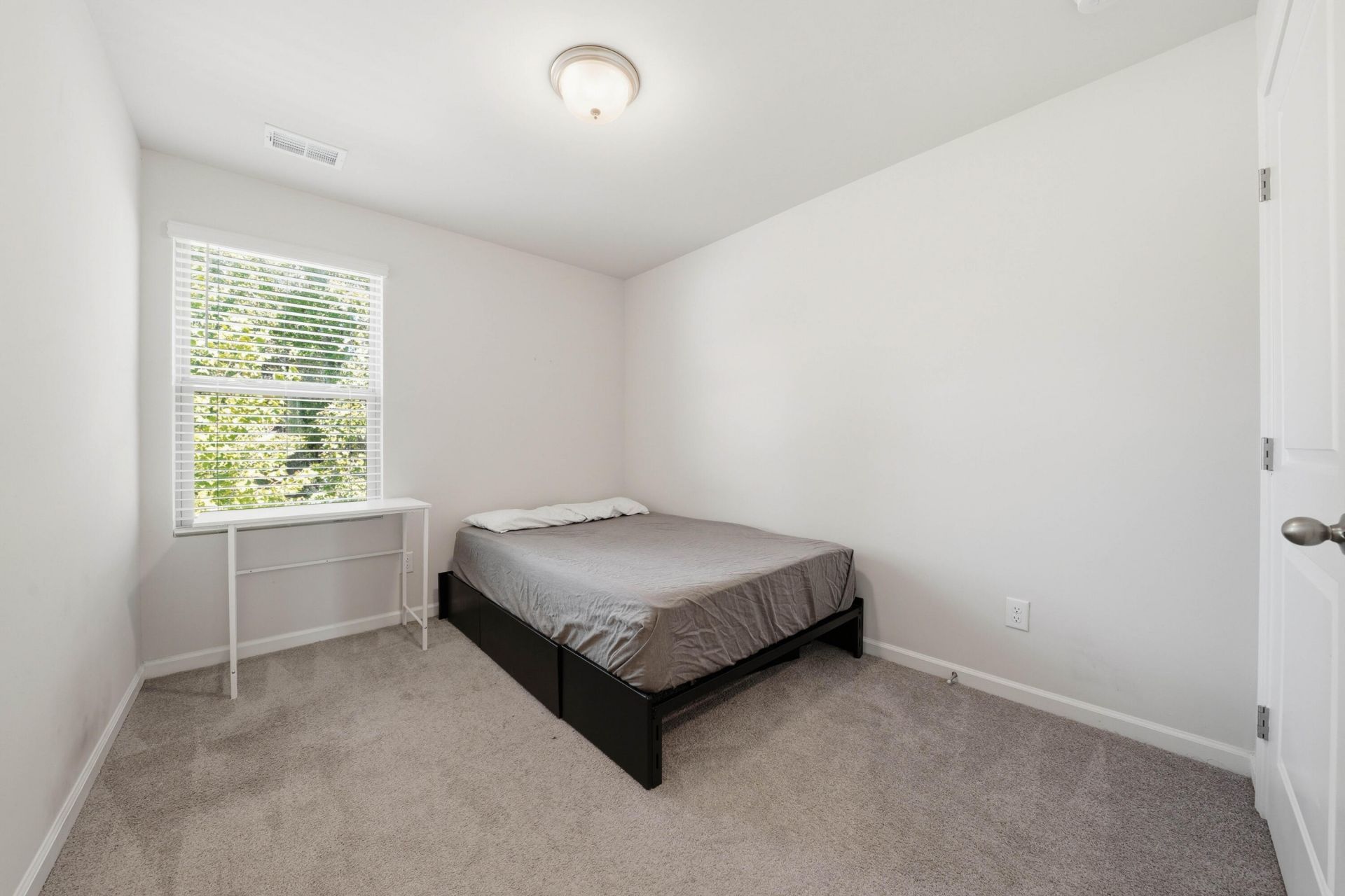1031 Berry Patch Circle Photo 28