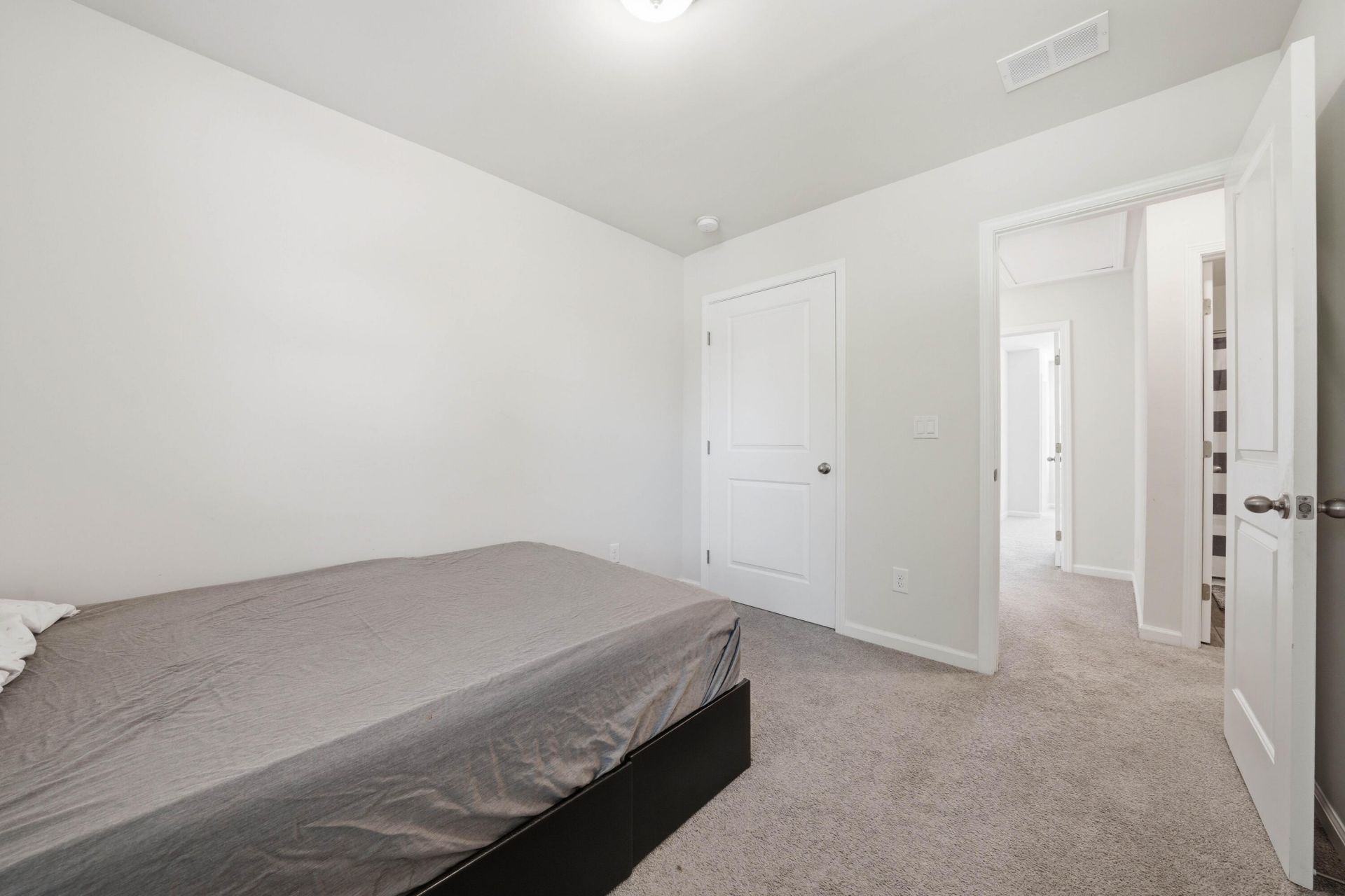 1031 Berry Patch Circle Photo 29