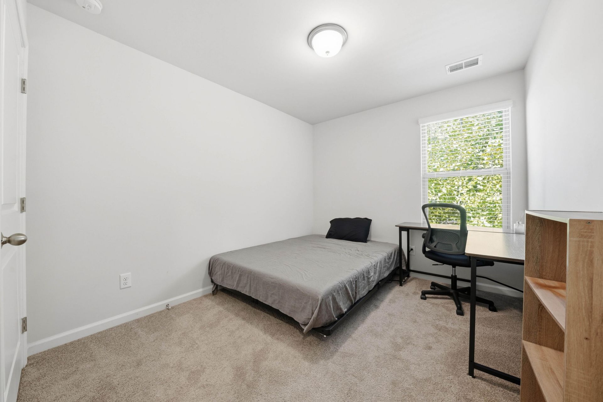 1031 Berry Patch Circle Photo 31