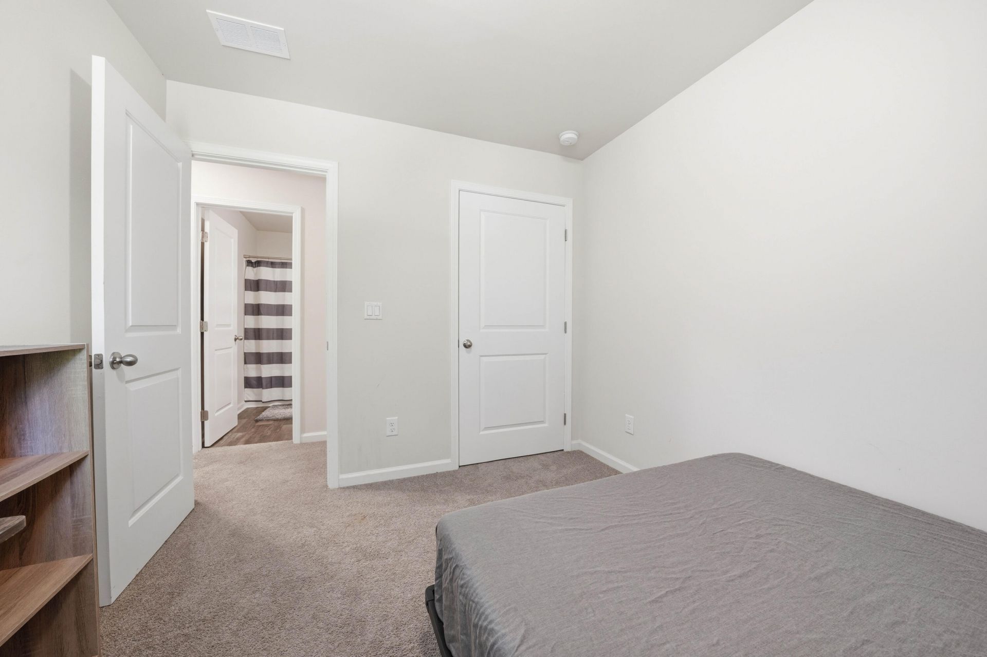 1031 Berry Patch Circle Photo 32