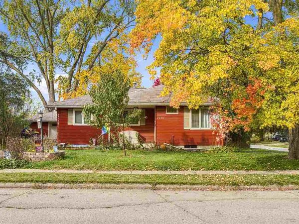 1401 Laurel St, Iowa City, IA 52240