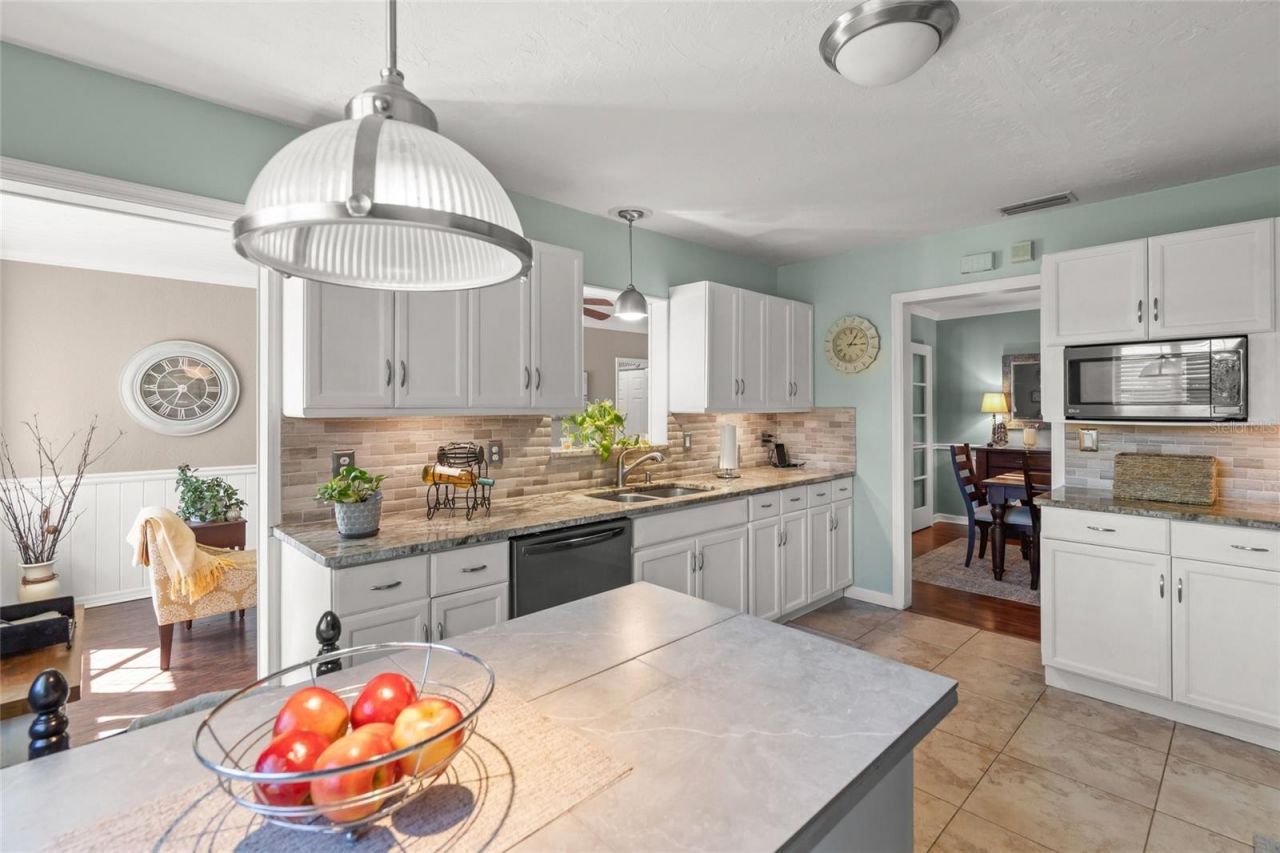 1614 30th Street W, Bradenton, FL 34205 Photo