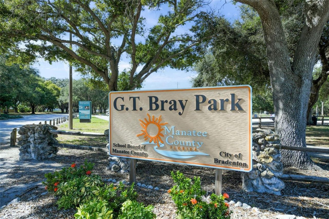 1614 30th Street W, Bradenton, FL 34205 Photo