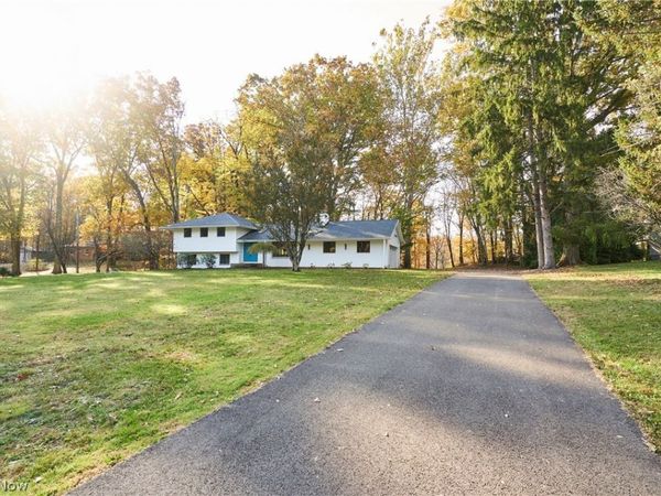 3866 Woodthrush Road , Akron, OH 44333