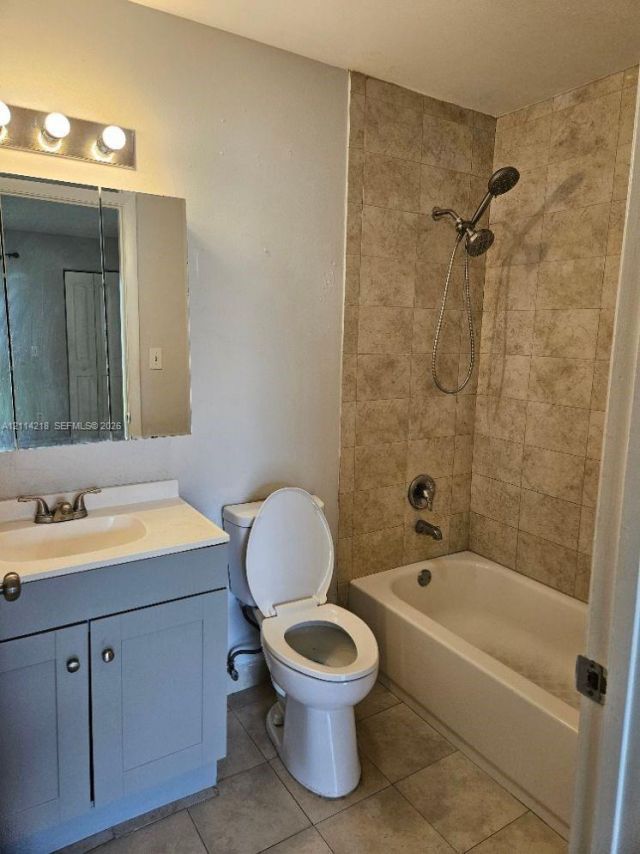 1116 Meadows Cir , Unit 1116, Boynton Beach, FL 33436 Photo