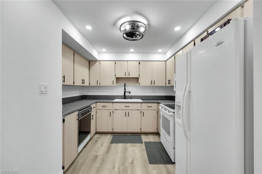9981 Kentucky St , Bonita Springs, FL 34135 Photo
