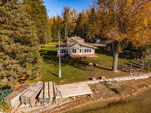 3849 White Goose Drive, Cheboygan, MI 49721