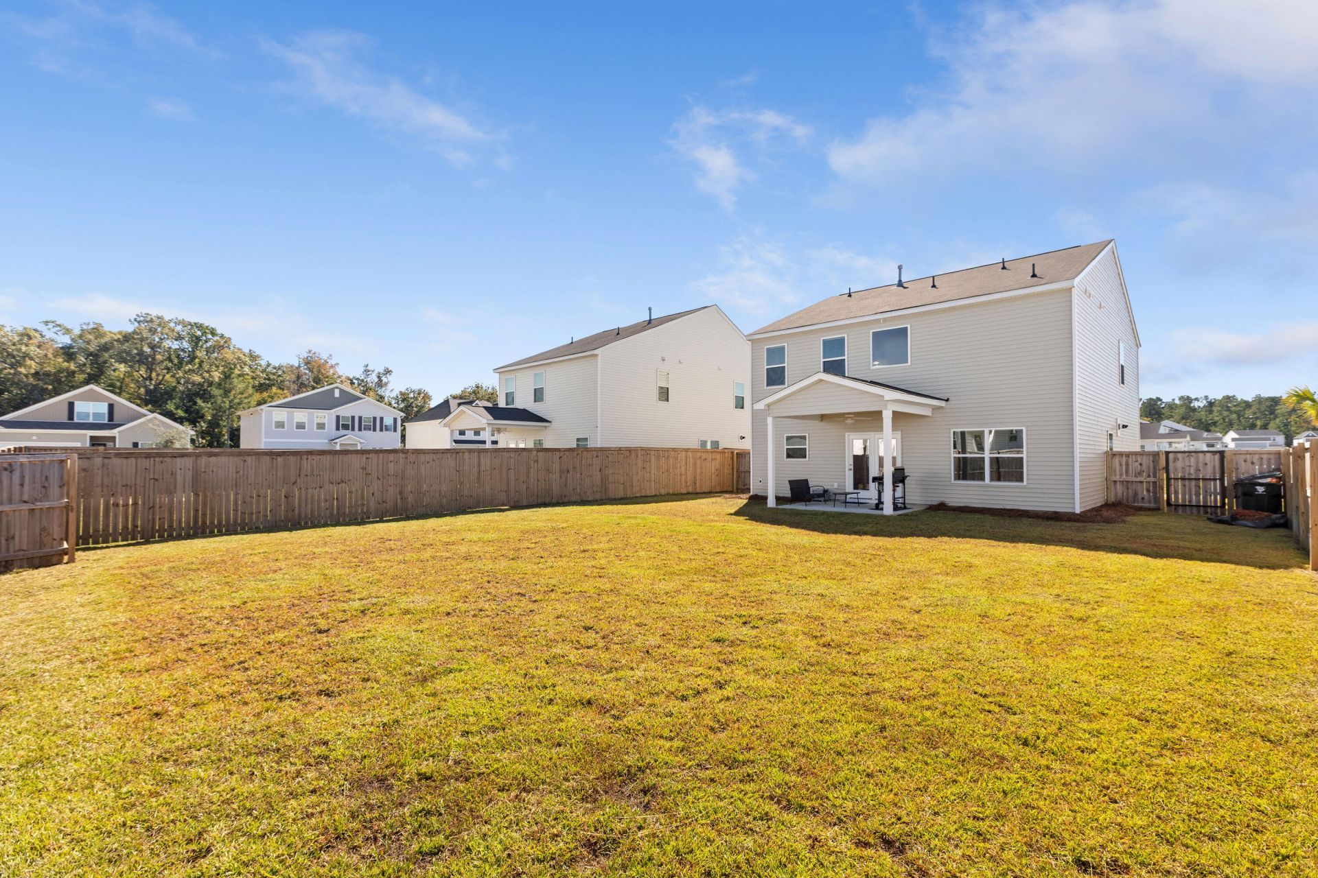 102 Duett Court Photo 9