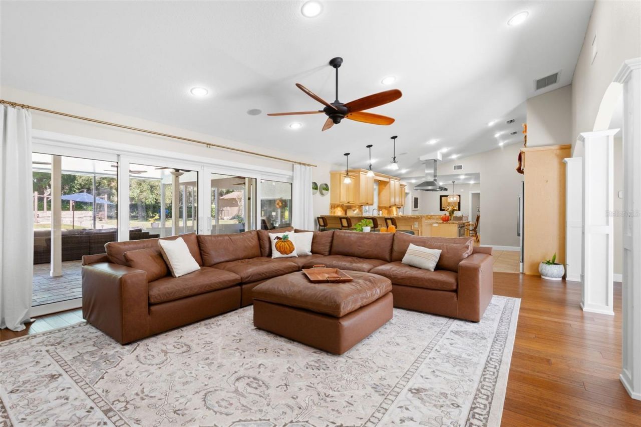 704 Centerbrook Drive , Brandon, FL 33511 Photo