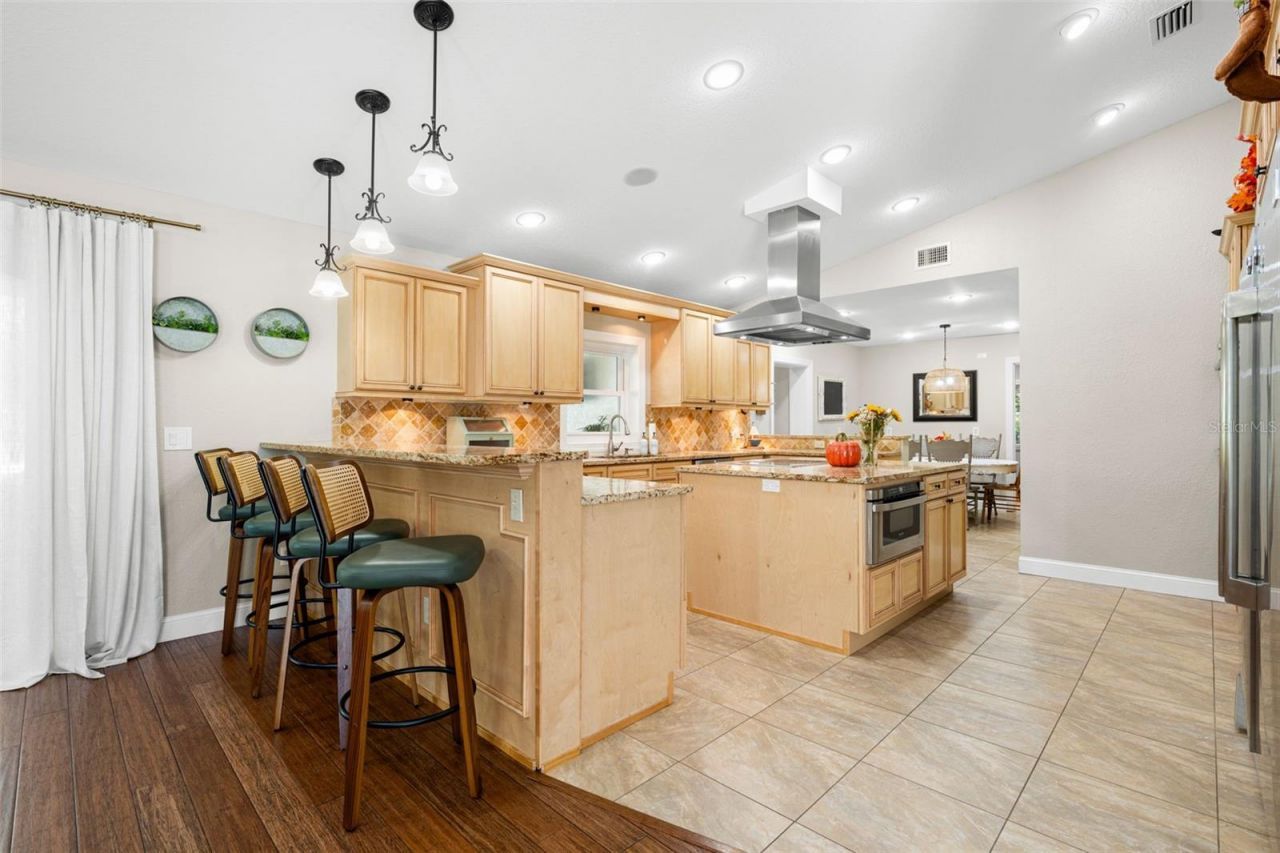 704 Centerbrook Drive , Brandon, FL 33511 Photo