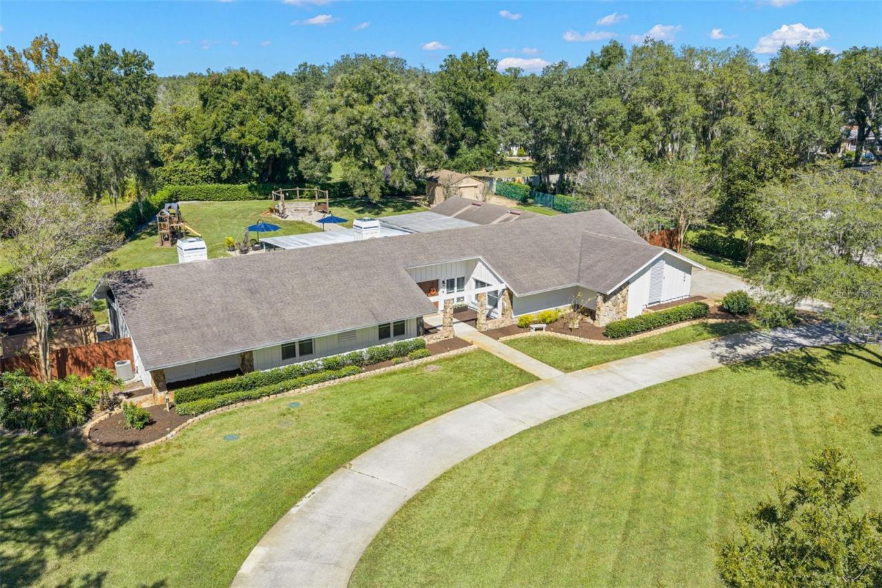 704 Centerbrook Drive , Brandon, FL 33511 Photo