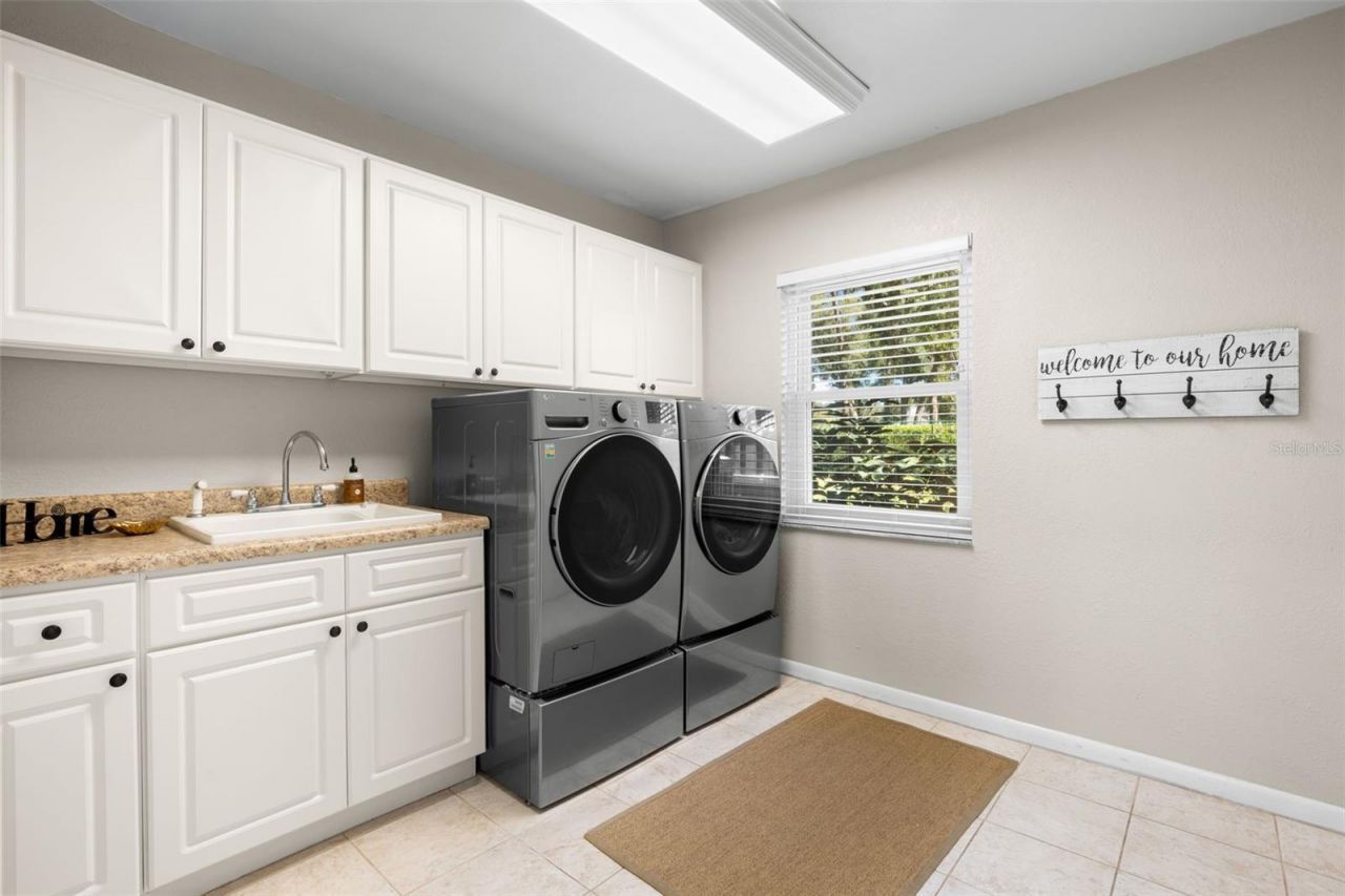 704 Centerbrook Drive , Brandon, FL 33511 Photo