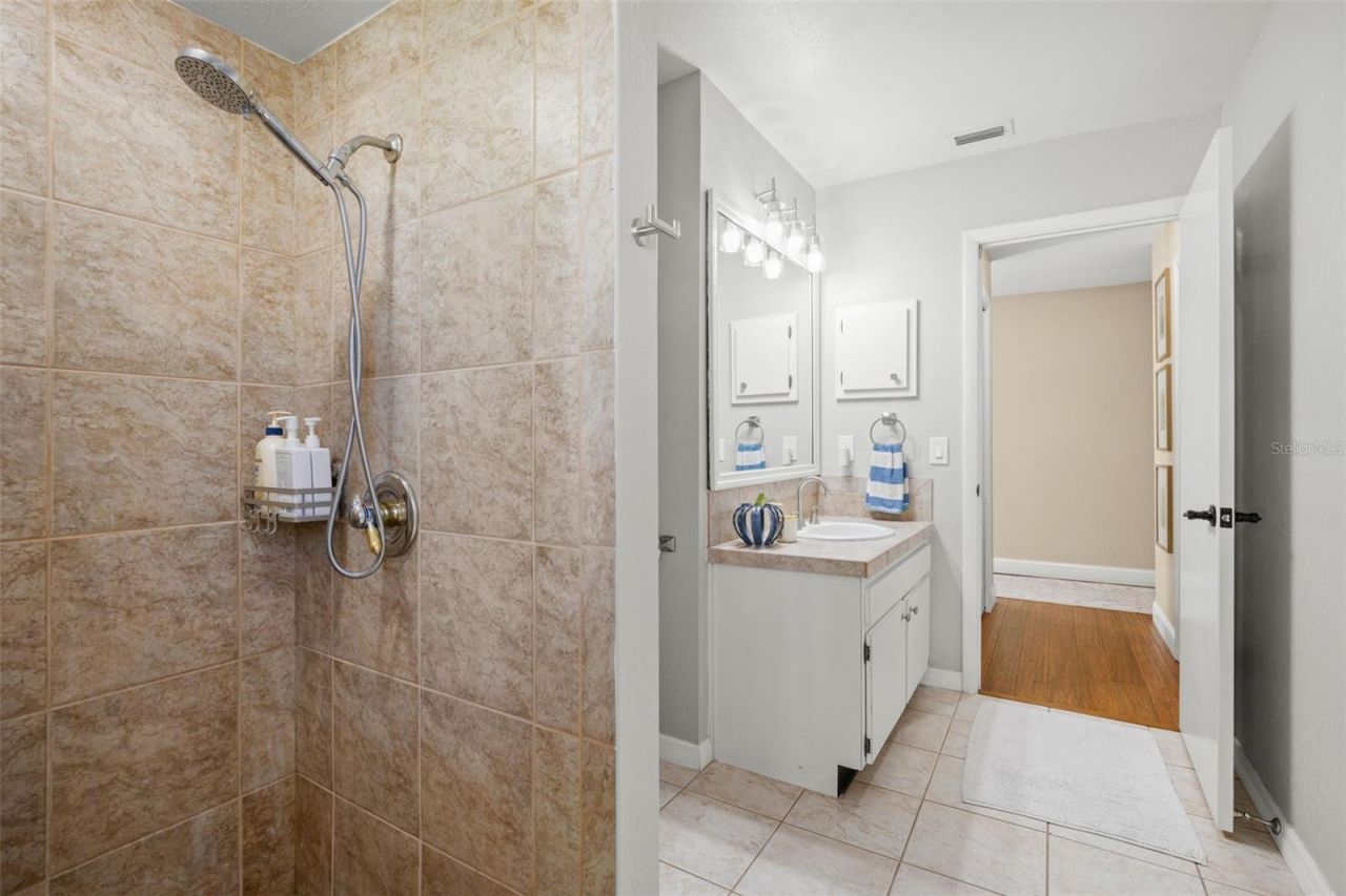 704 Centerbrook Drive , Brandon, FL 33511 Photo