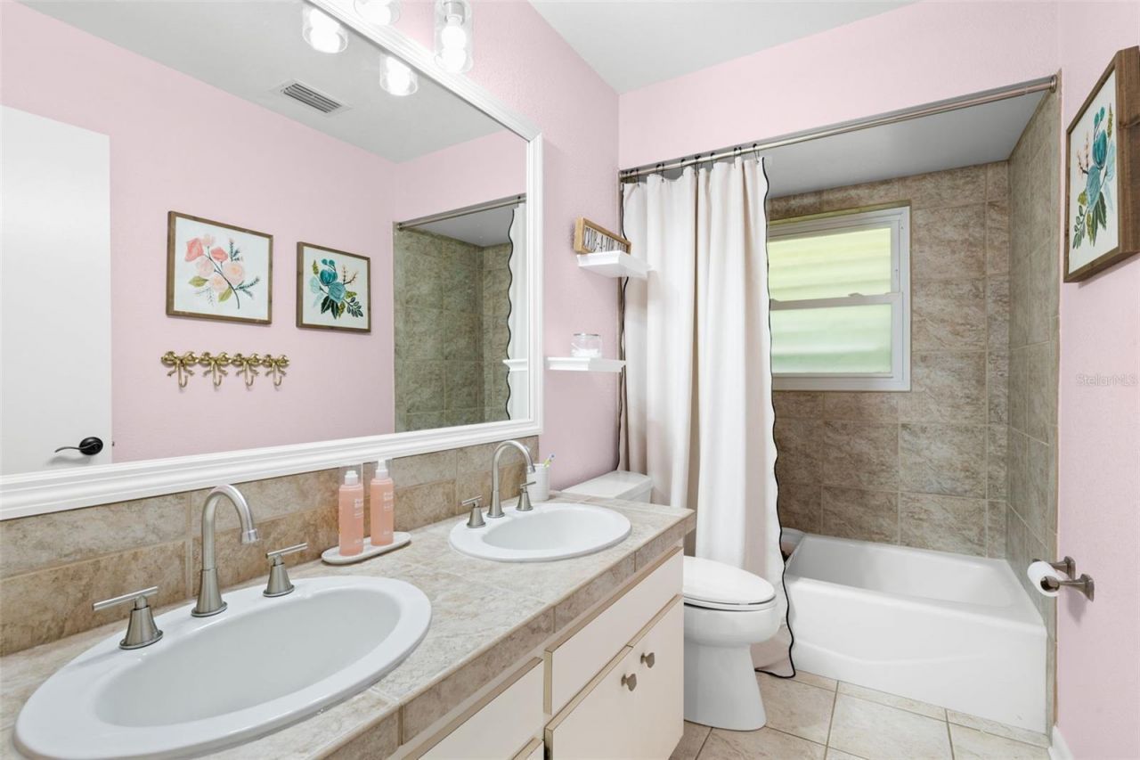 704 Centerbrook Drive , Brandon, FL 33511 Photo