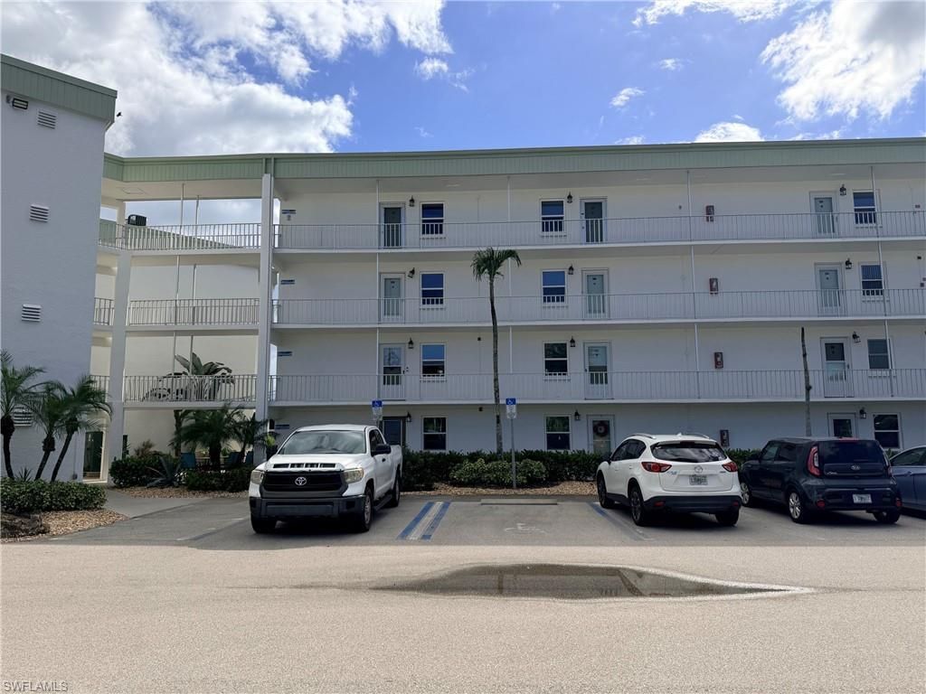 1580 Pine Valley Dr , Unit 112, Fort Myers, FL 33907 Photo
