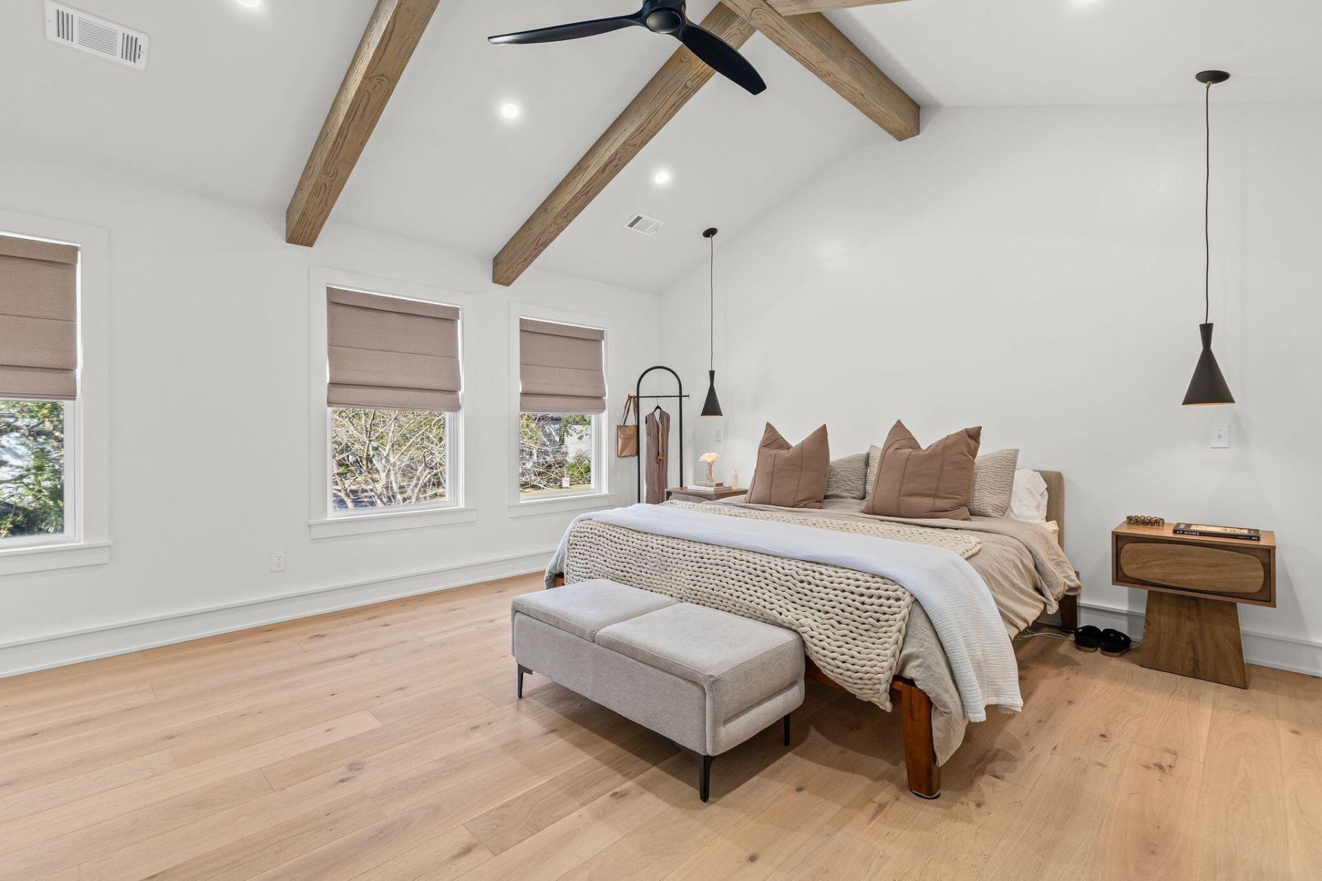 111 Brady Street Photo 20