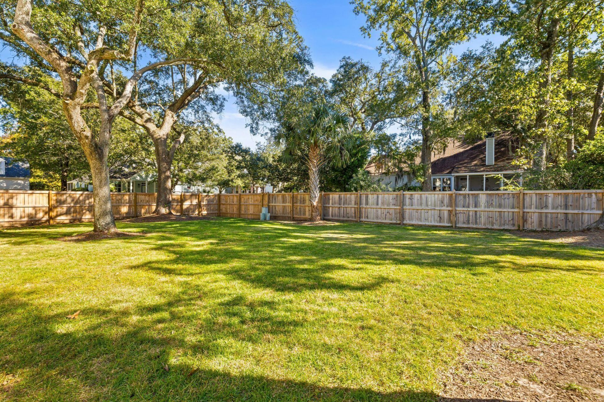 111 Brady Street Photo 45