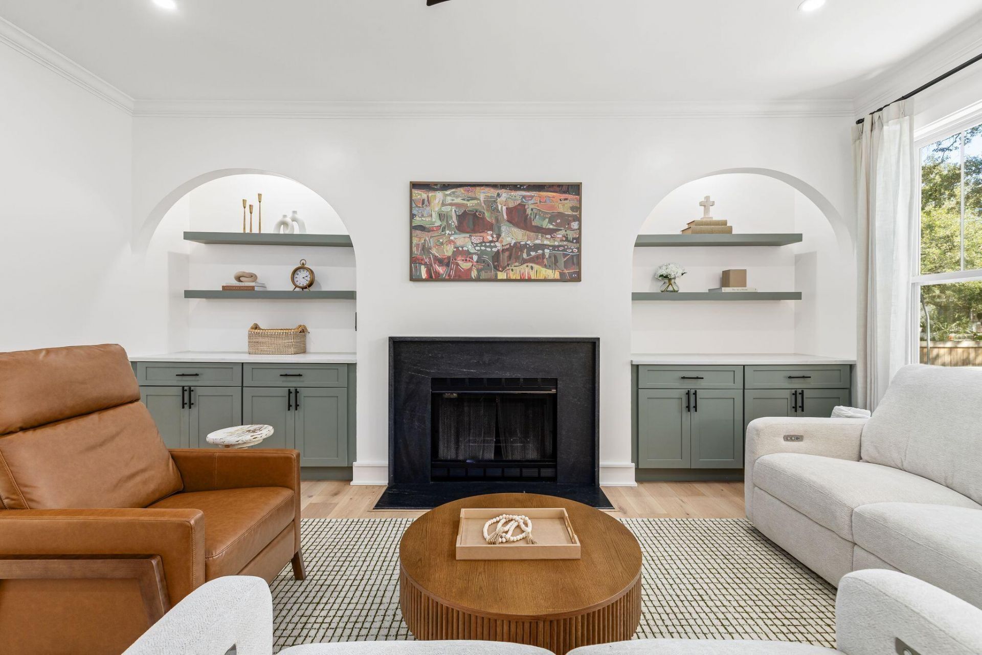 111 Brady Street Photo 5