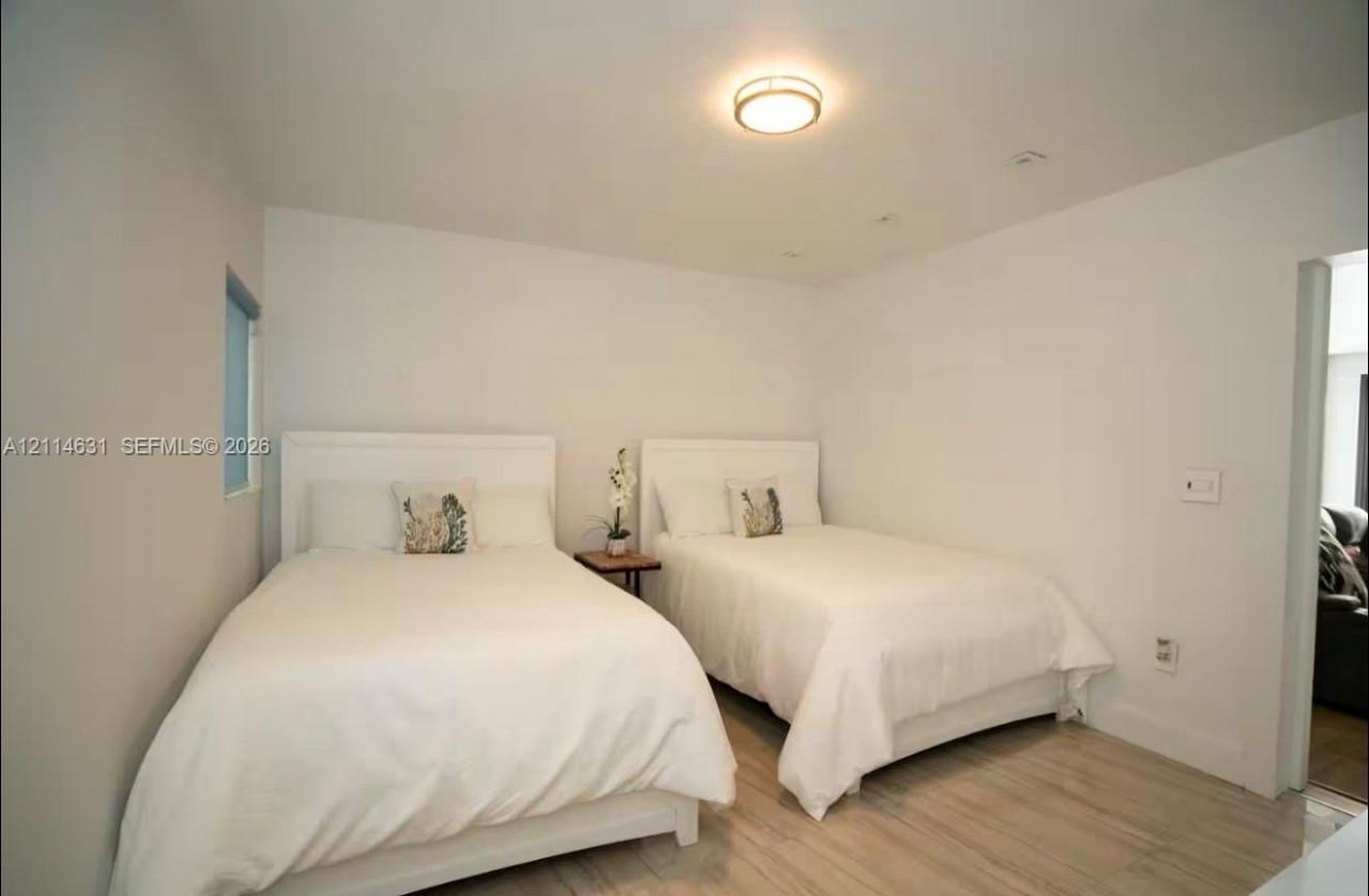 45 SW 28th Rd, Unit A, Miami, FL 33129 Photo
