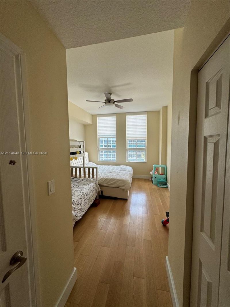3001 NE 185th St , Unit 505, Aventura, FL 33180 Photo