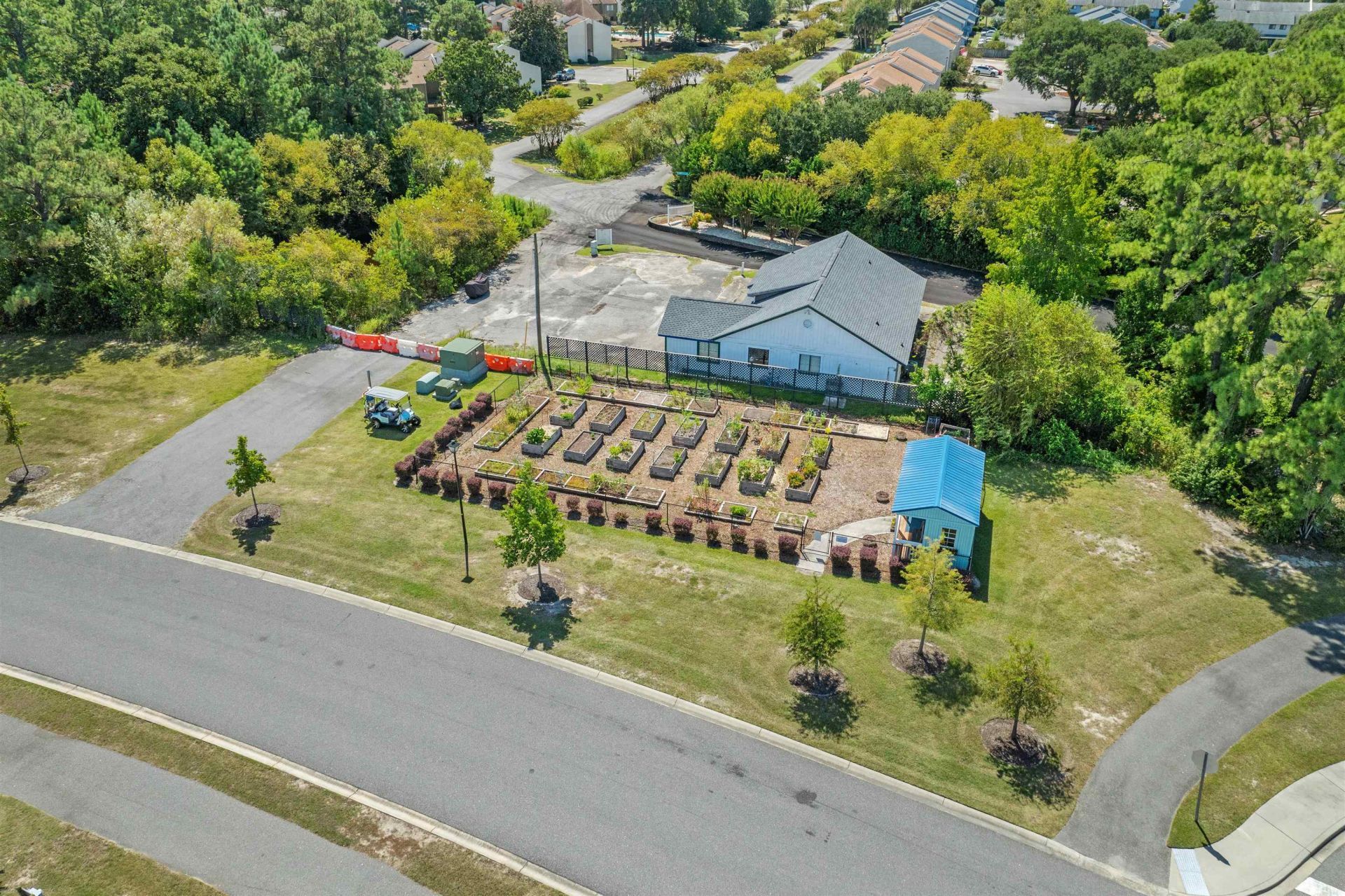 413 Goldenrod Circle  Photo 32