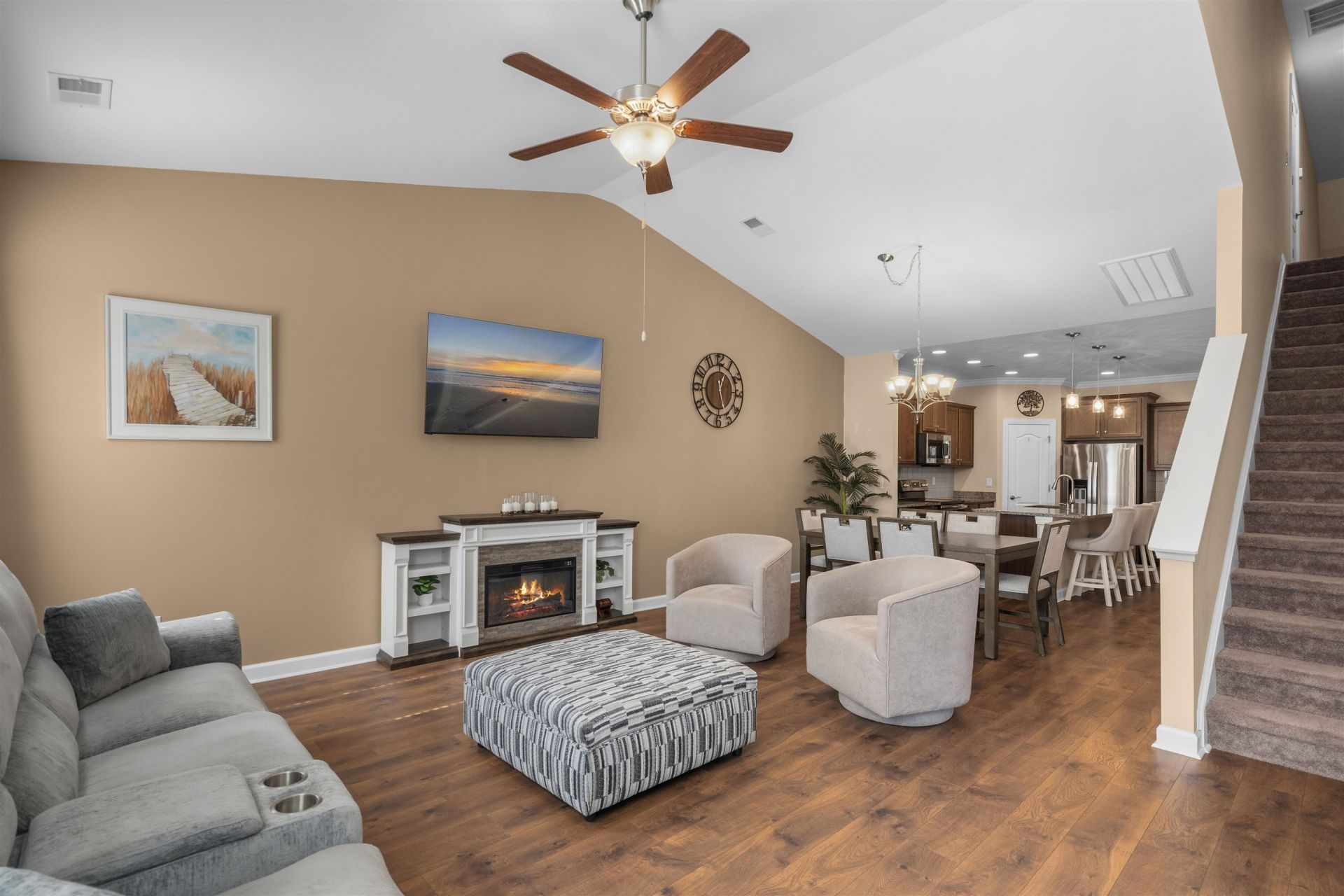 413 Goldenrod Circle  Photo 7