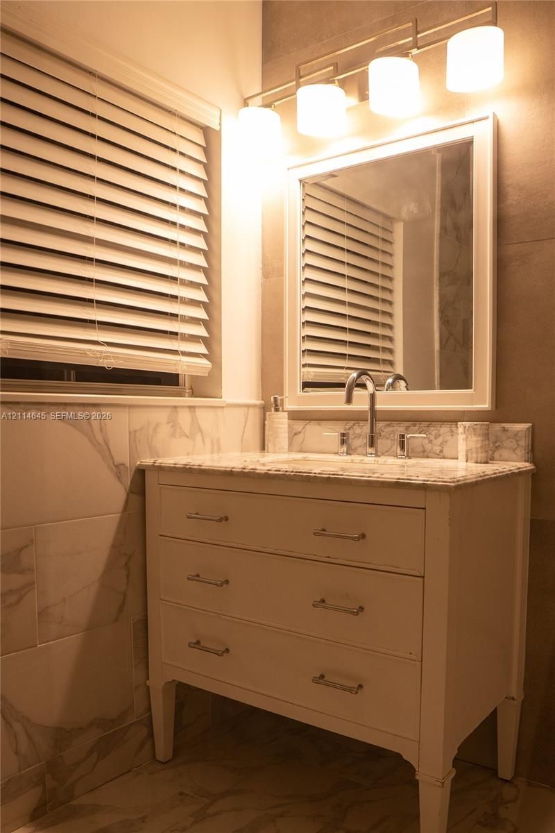 35 SW 28th Rd, Unit A, Miami, FL 33129 Photo