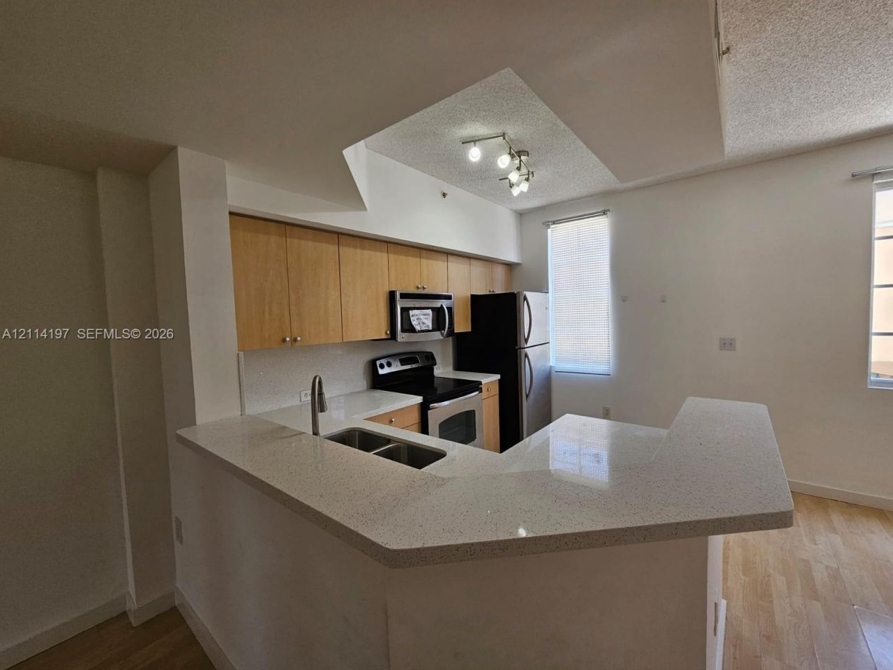 2821 NE 185th St , Unit 401, Aventura, FL 33180 Photo