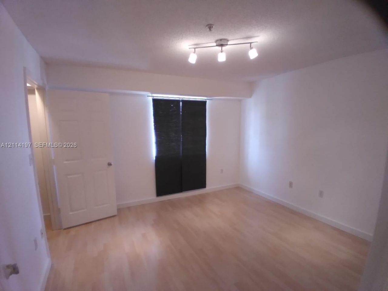 2821 NE 185th St , Unit 401, Aventura, FL 33180 Photo