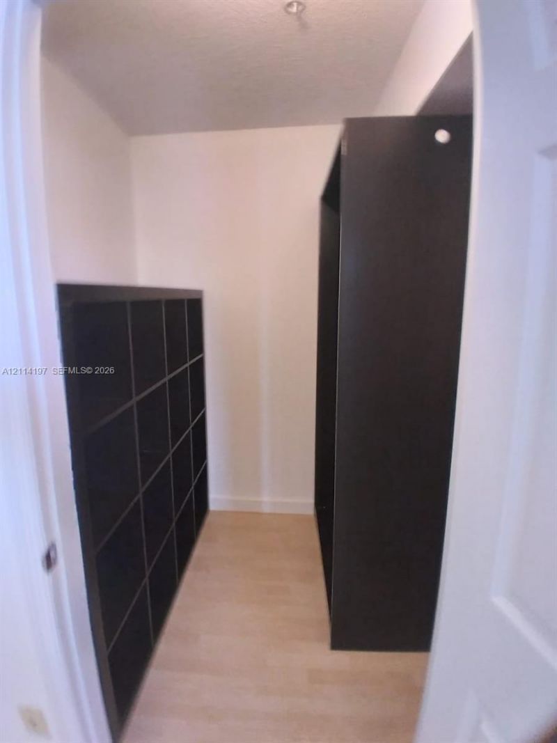 2821 NE 185th St , Unit 401, Aventura, FL 33180 Photo