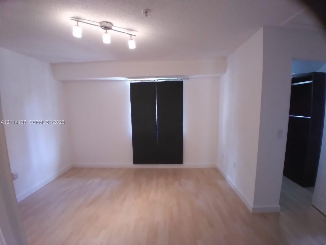 2821 NE 185th St , Unit 401, Aventura, FL 33180 Photo
