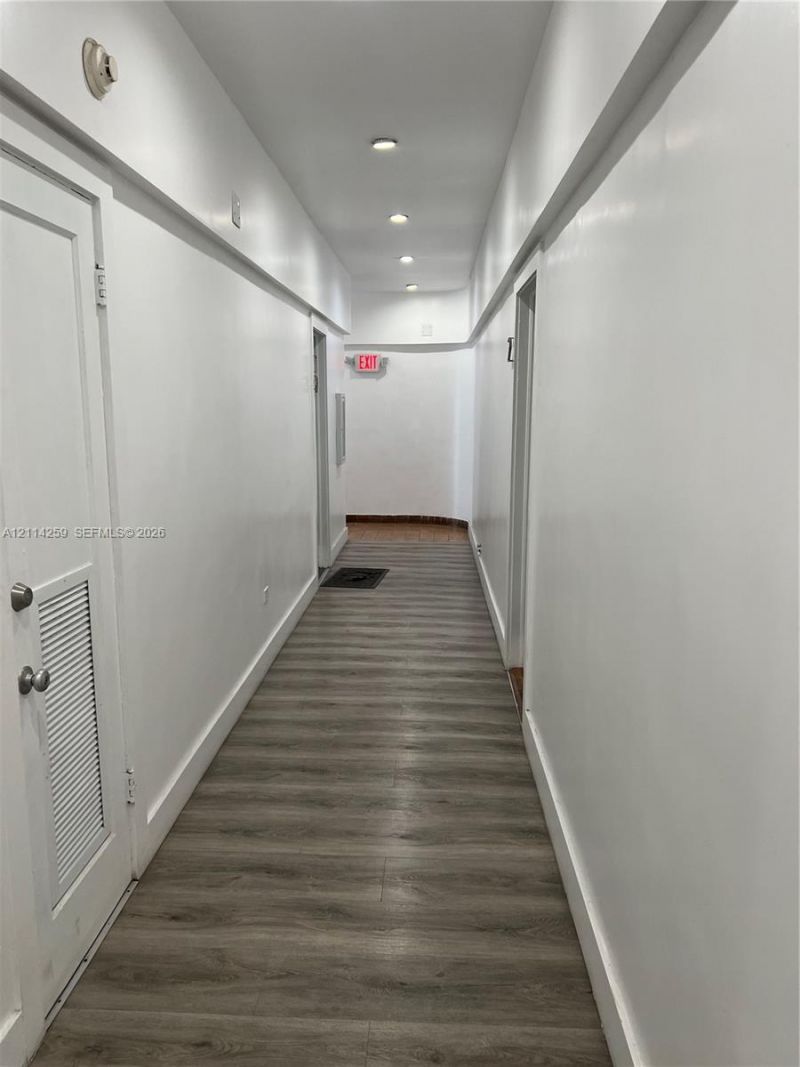 1895 SW 22nd , Unit #5, Miami, FL 33145 Photo
