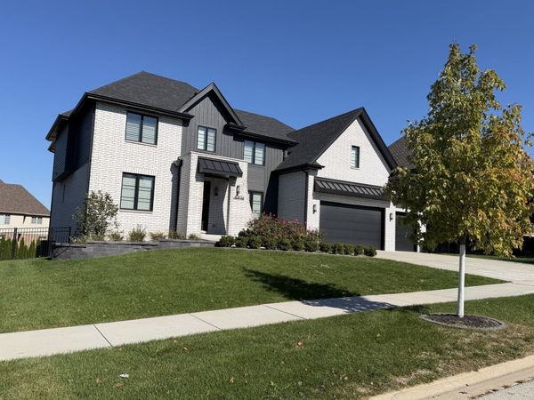 10836 Warwick Lane , Orland Park, IL 60467