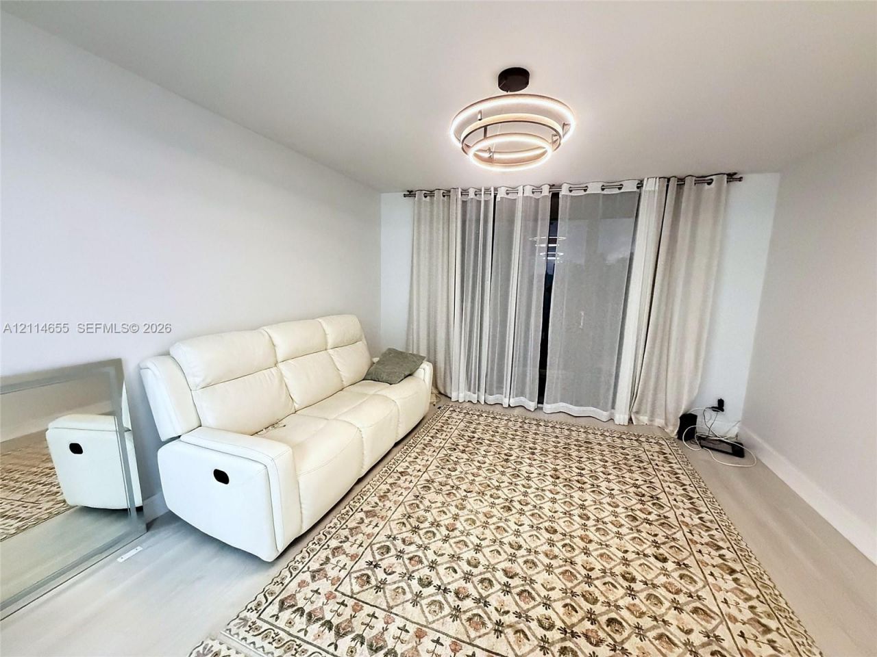 3301 N Country Club Dr , Unit 507, Aventura, FL 33180 Photo