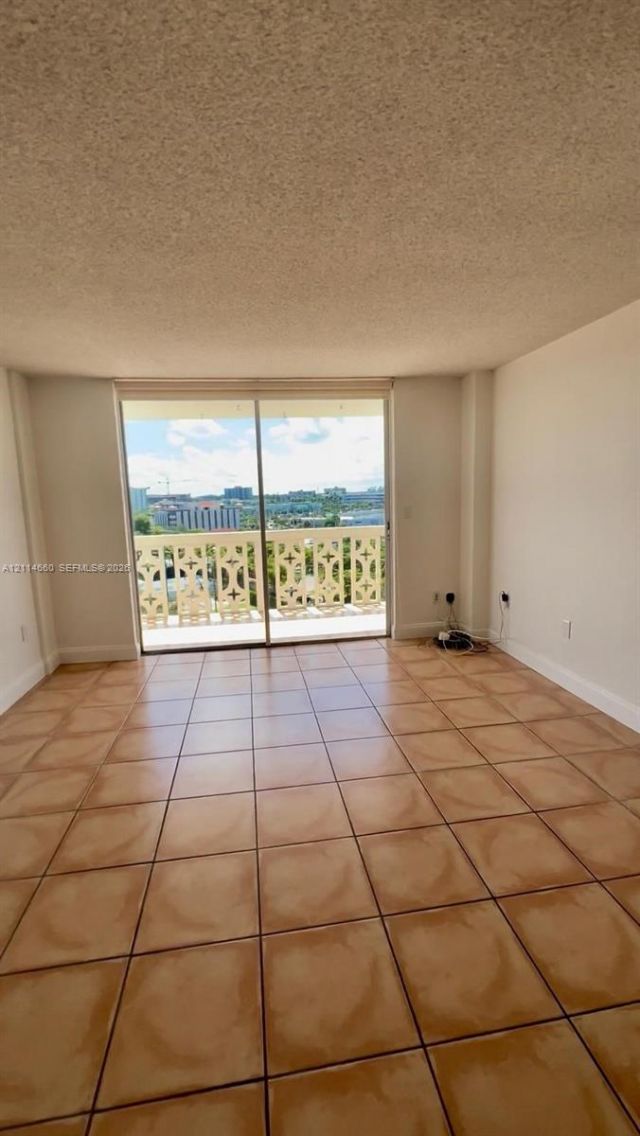 13155 Ixora Ct , Unit 802, North Miami, FL 33181 Photo