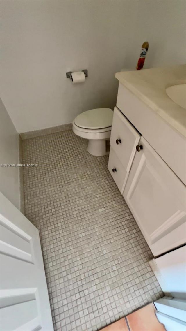 13155 Ixora Ct , Unit 802, North Miami, FL 33181 Photo